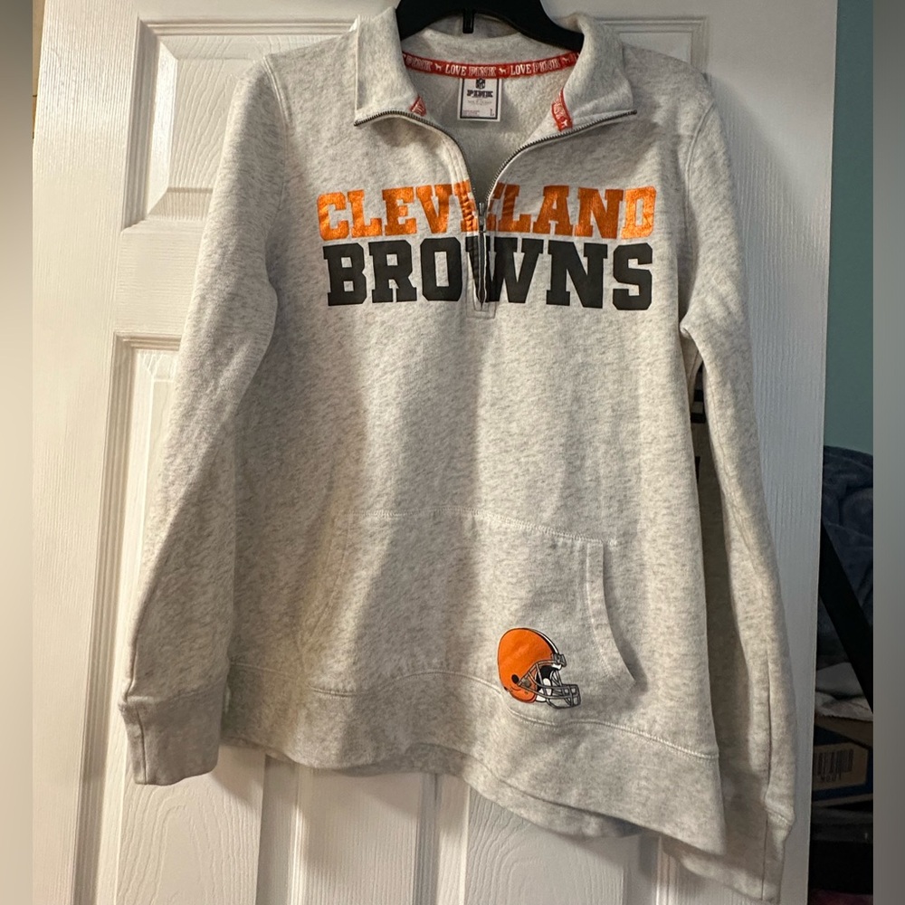 Size Large Victoria Secret Cleveland Browns Pullover, smoke free home.